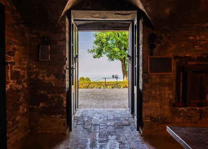 Rocchetta Cionini - A Castle Overlooking The Motor Valley Villa