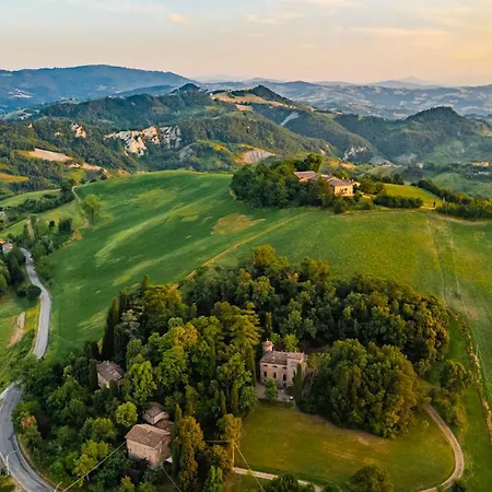 Rocchetta Cionini - A Castle Overlooking The Motor Valley