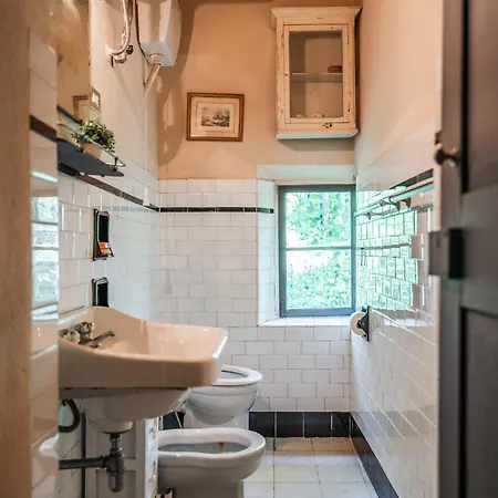 Rocchetta Cionini - A Castle Overlooking The Motor Valley * Montebaranzone