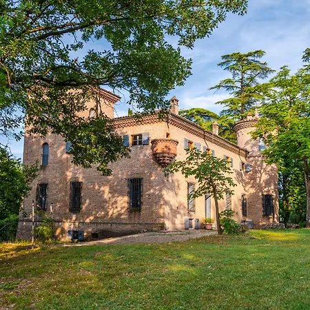 Rocchetta Cionini - A Castle Overlooking The Motor Valley Vila *
