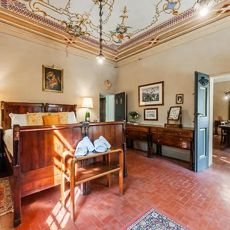 Villa Rocchetta Cionini - A Castle Overlooking The Motor Valley Montebaranzone