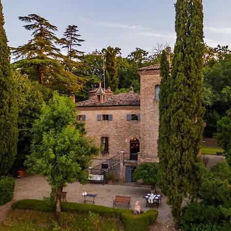 Rocchetta Cionini - A Castle Overlooking The Motor Valley *