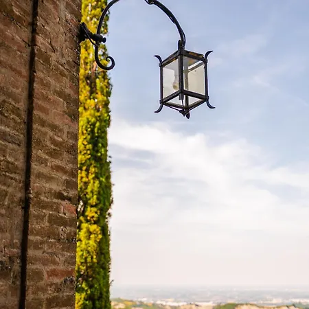 Villa Rocchetta Cionini - A Castle Overlooking The Motor Valley