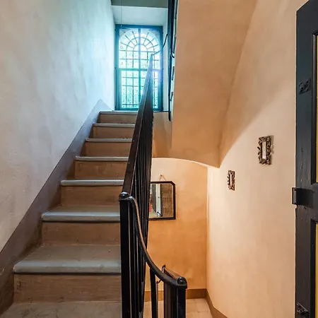 Rocchetta Cionini - A Castle Overlooking The Motor Valley Montebaranzone