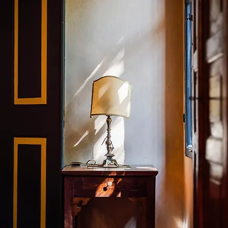 Rocchetta Cionini - A Castle Overlooking The Motor Valley Vila