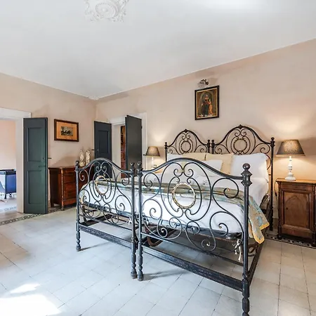 Villa Rocchetta Cionini - A Castle Overlooking The Motor Valley *
