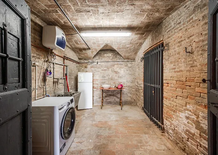 Rocchetta Cionini - A Castle Overlooking The Motor Valley Βίλα Montebaranzone