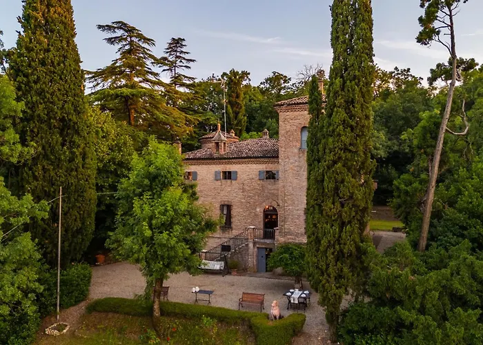 Rocchetta Cionini - A Castle Overlooking The Motor Valley *